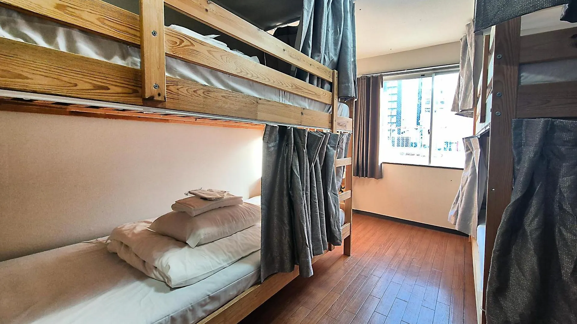 Hostel Tokyo House Inn Japan
