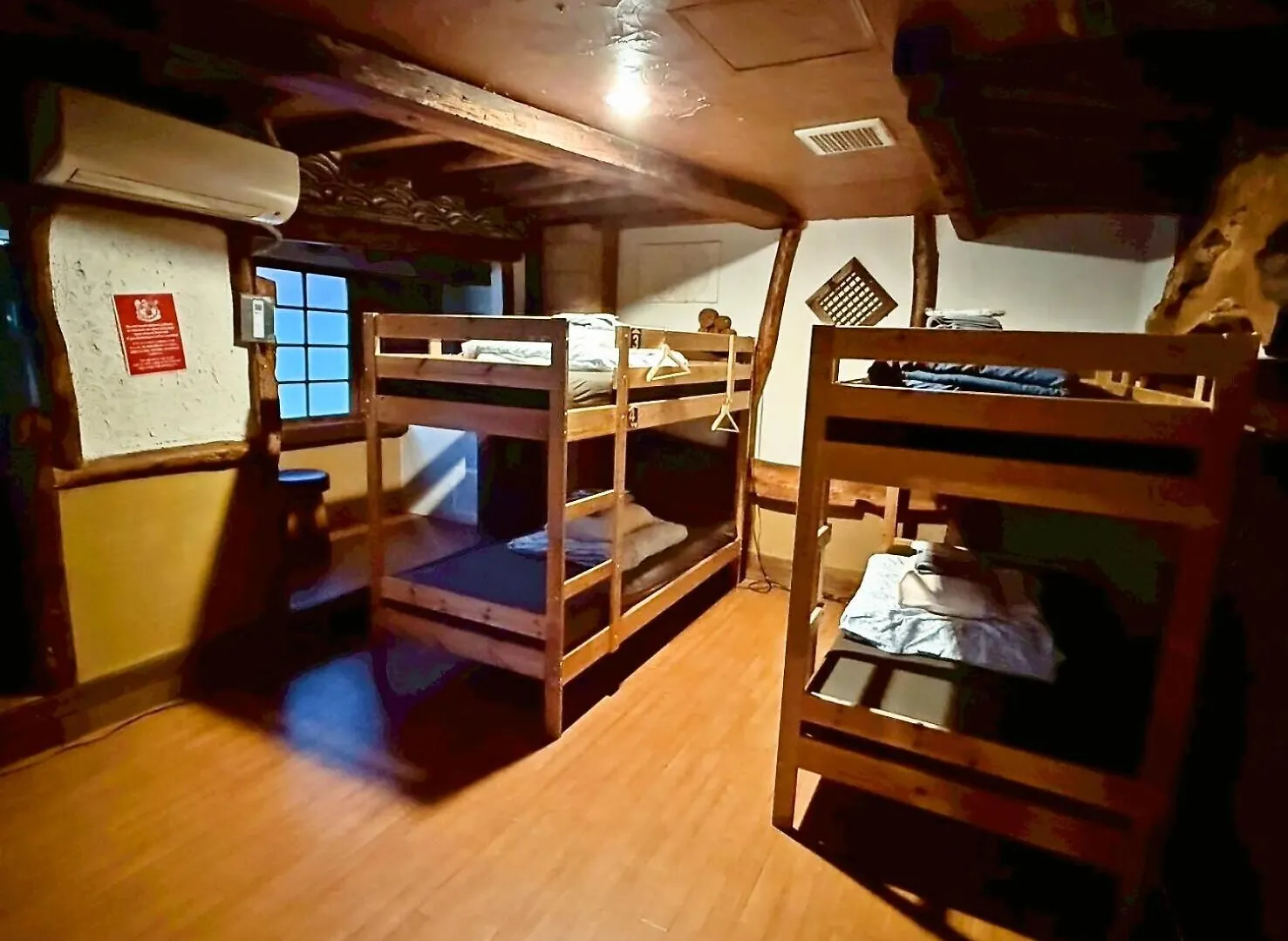 Hostel Tokyo House Inn