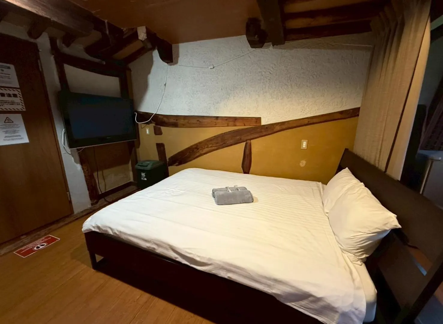 Tokyo House Inn 0*,
