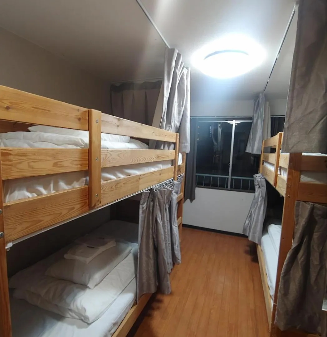 Tokyo House Inn 0*,  Japan