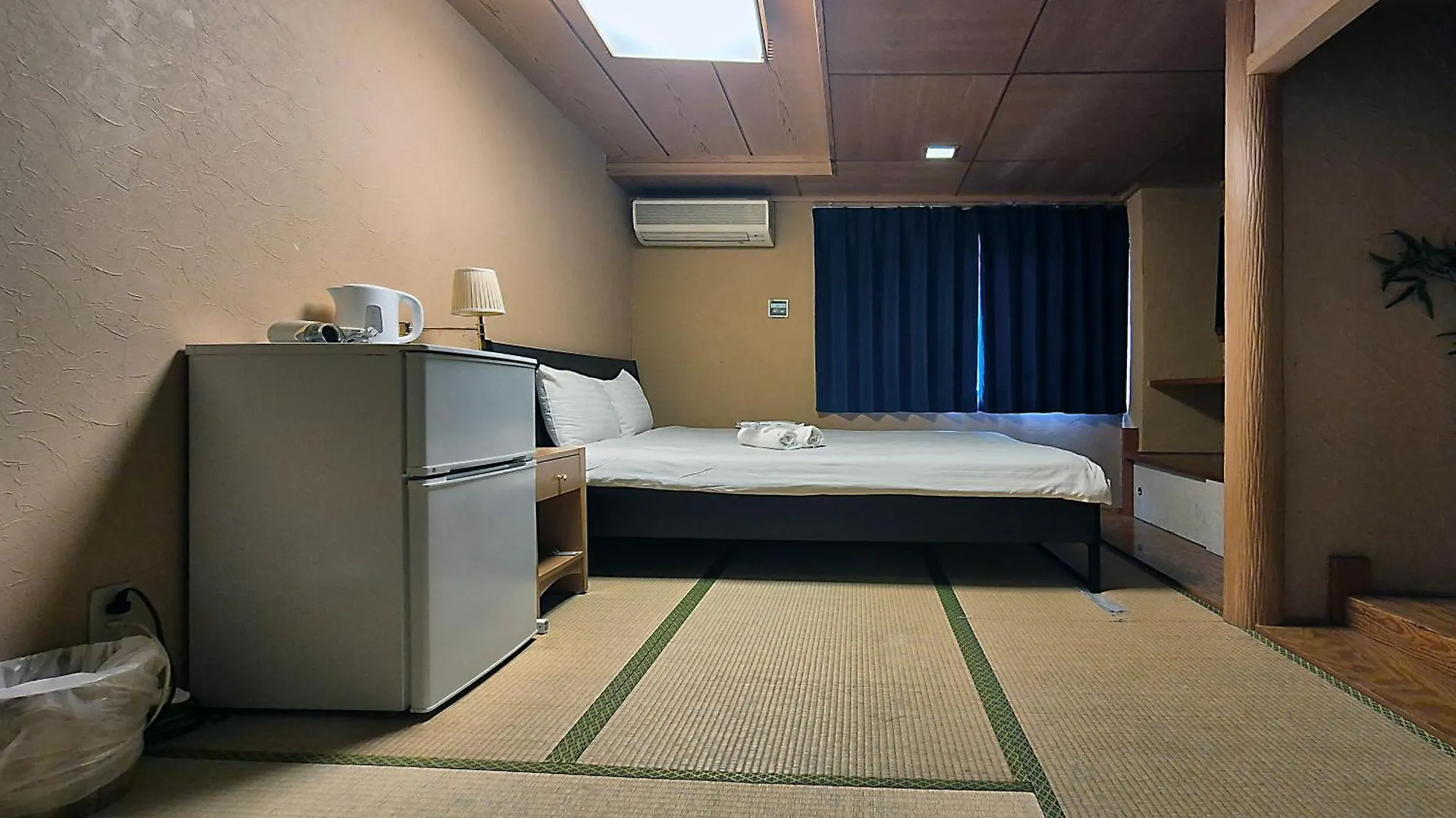 Tokyo House Inn 0*,  Japan