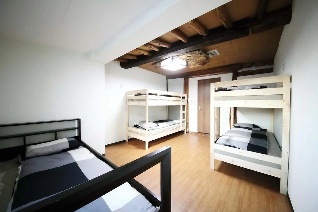 Tokyo House Inn 0*,  Japón