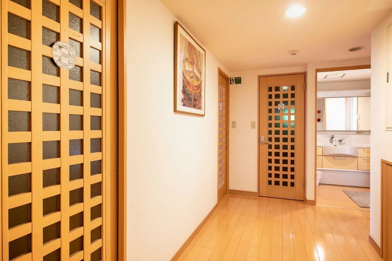 Hostal Tokyo House Inn